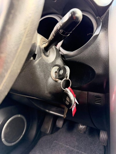 Suzuki Grand Vitara 1.9 DDiS 5 porte Executive (13)