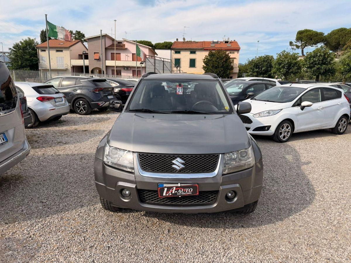 Suzuki Grand Vitara 1.9 DDiS 5 porte Executive (5)