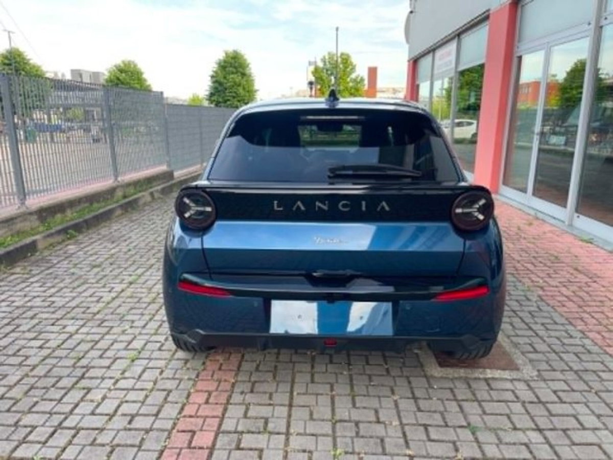 Lancia Ypsilon 1.2 LX 100cv (5)