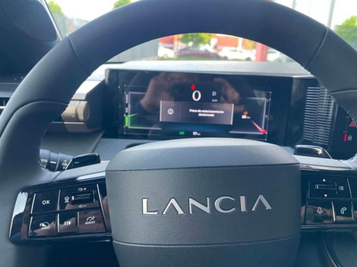 Lancia Ypsilon 1.2 LX 100cv (6)