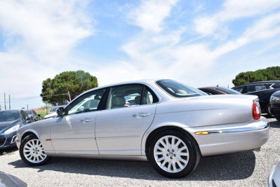 Jaguar XJ 4.2 V8 cat Executive (12)