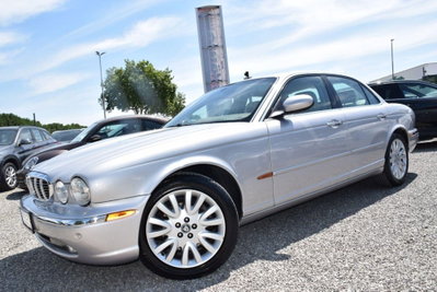Jaguar XJ 4.2 V8 cat Executive (15)