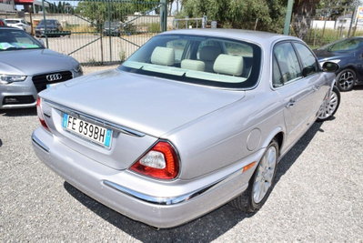 Jaguar XJ 4.2 V8 cat Executive (19)