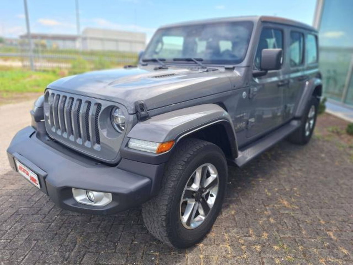 Jeep Wrangler Unlimited 2.2 Mjt II Sahara (3)