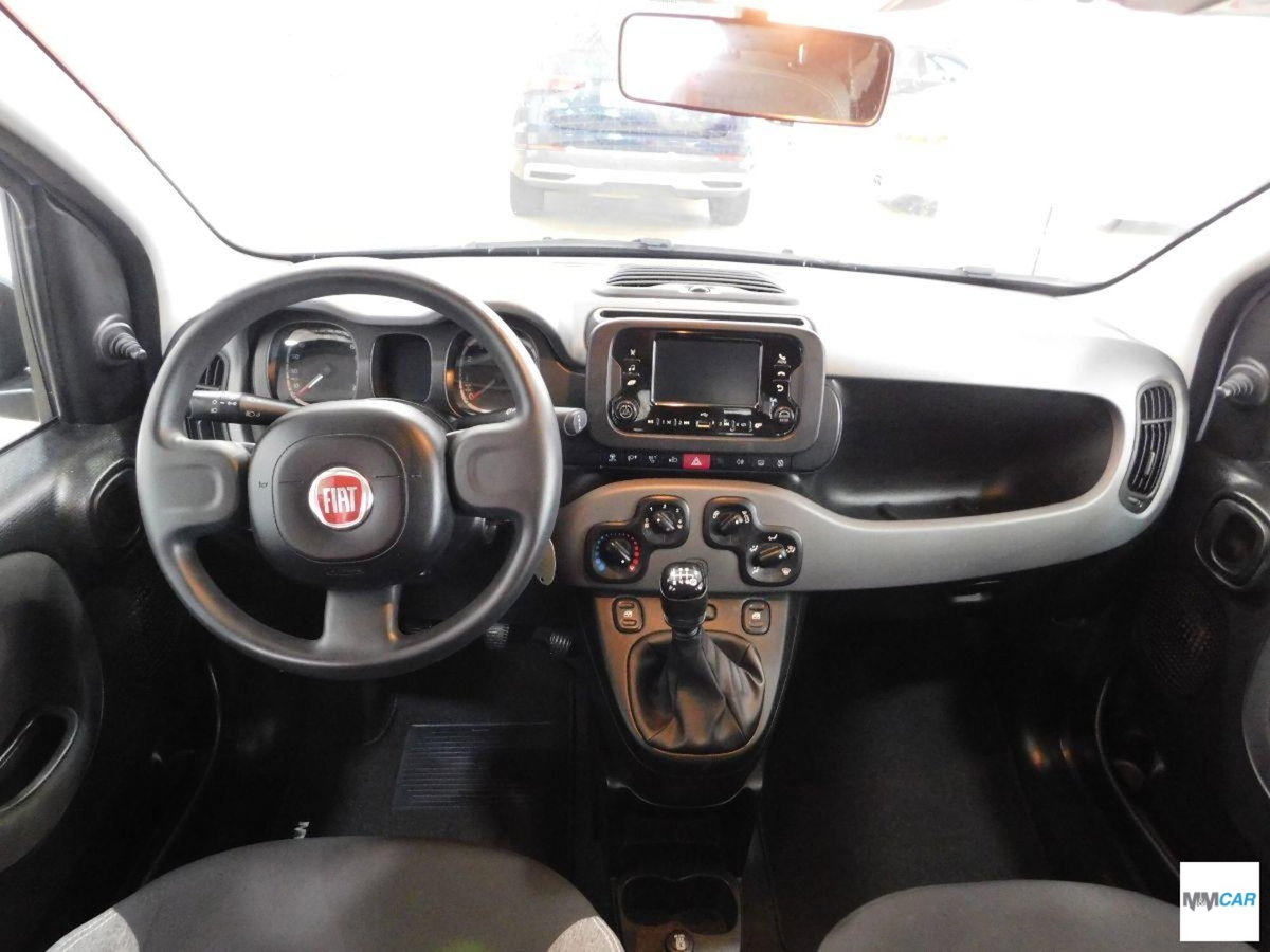Fiat Panda 1.0 FireFly S&S Hybrid City Cross (11)