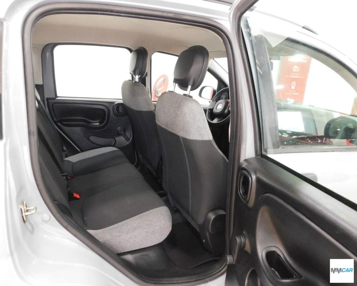 Fiat Panda 1.0 FireFly S&S Hybrid City Cross (7)