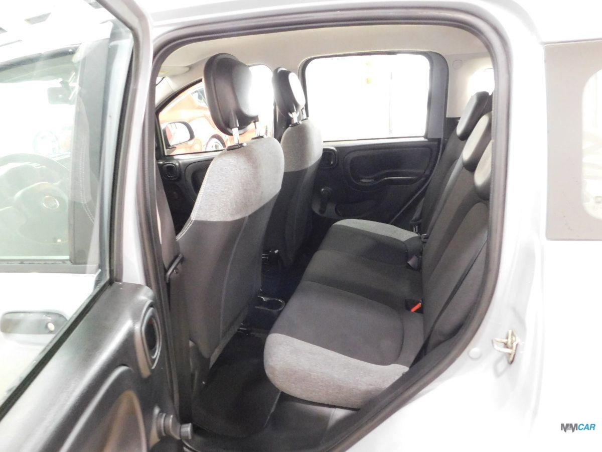 Fiat Panda 1.0 FireFly S&S Hybrid City Cross (8)