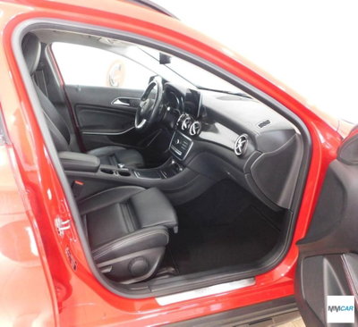 Mercedes-Benz GLA SUV 200 Automatic Sport (6)