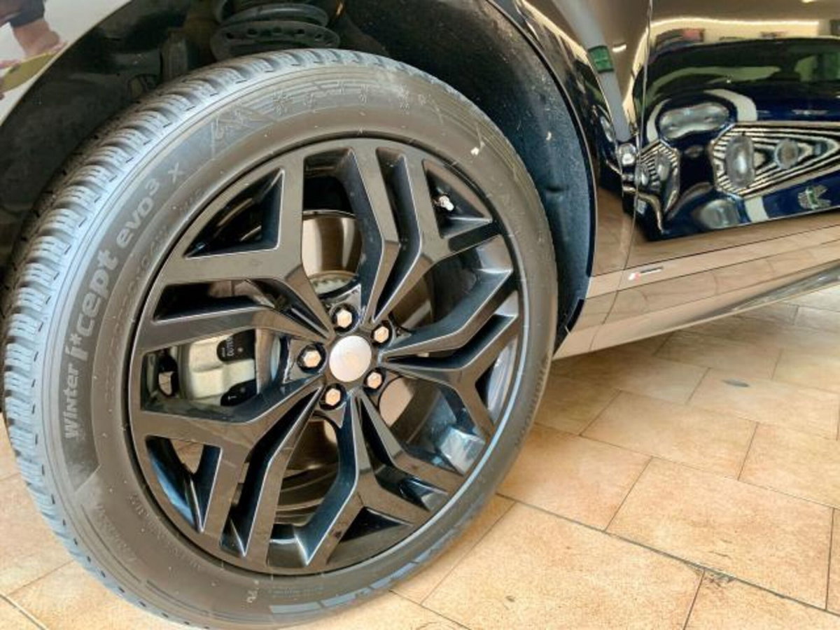 Land Rover Range Rover Evoque 2.0D I4-L.Flw 150CV AWD Auto R-Dynamic SE (7)