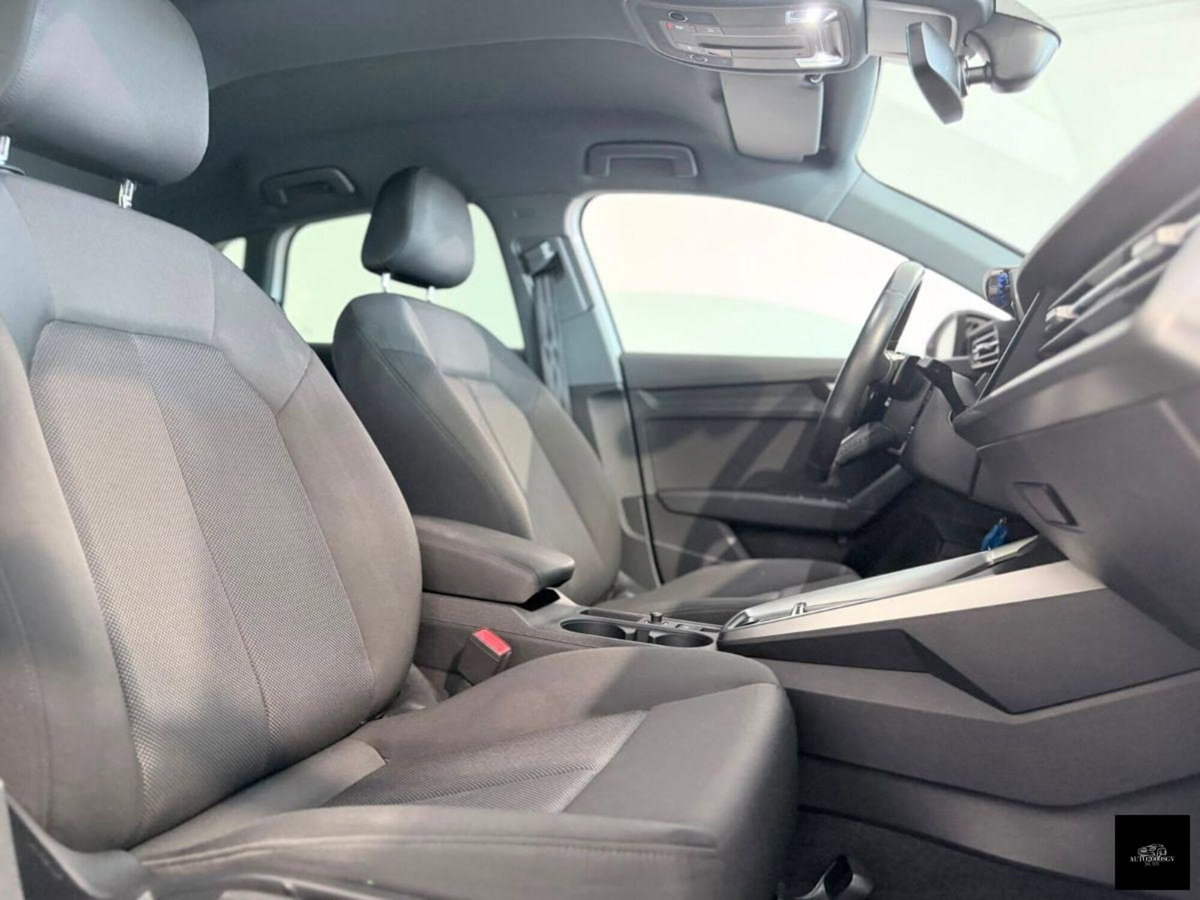 Audi A3 Sportback 2.0 tdi 116cv (12)