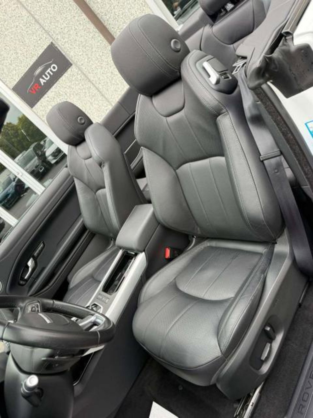 Land Rover Range Rover Evoque 2.0 TD4 150 CV Convertibile HSE Dynamic (9)