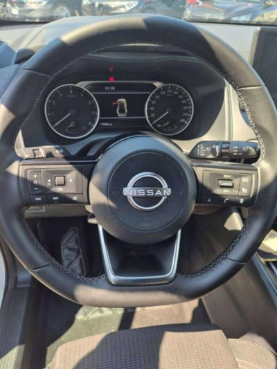 Nissan Qashqai 1.3 mhev Tekna 2wd 140cv (11)