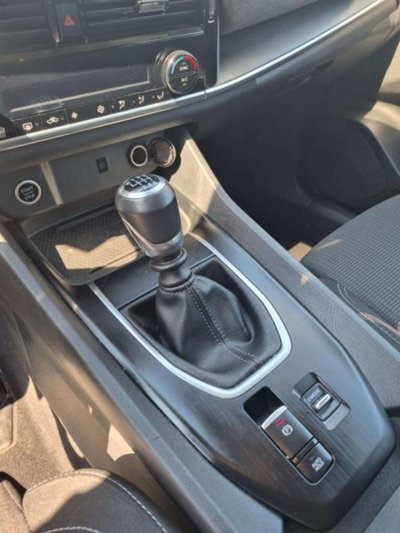 Nissan Qashqai 1.3 mhev Tekna 2wd 140cv (14)