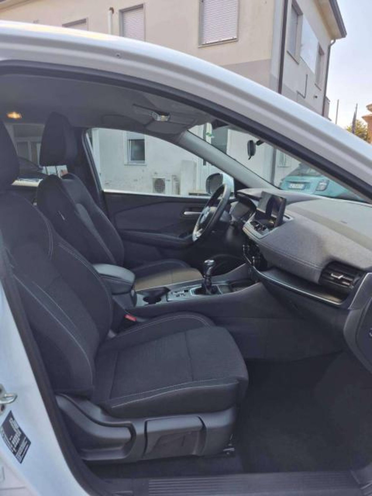 Nissan Qashqai 1.3 mhev Tekna 2wd 140cv (15)