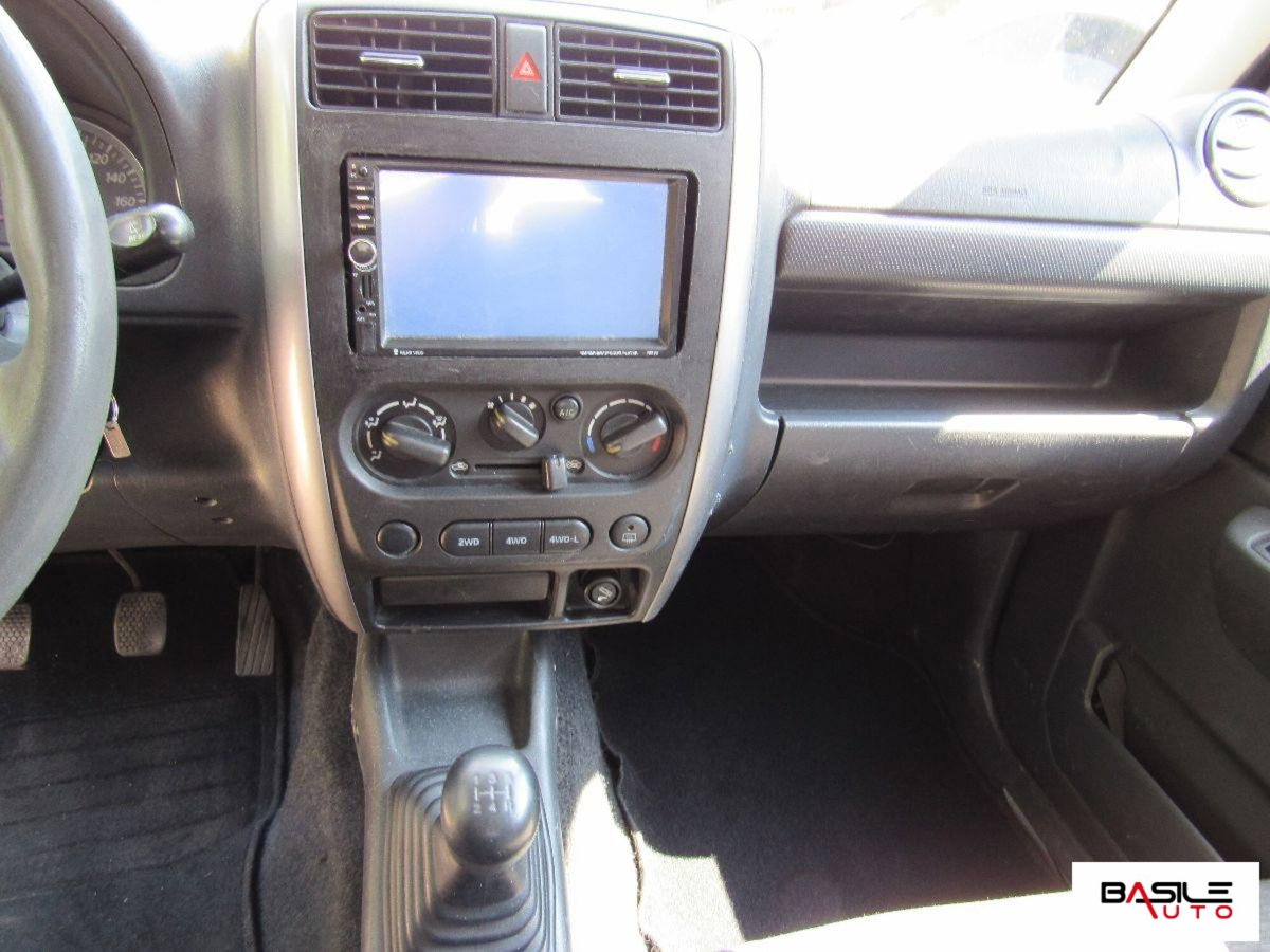Suzuki Jimny 1.5 DDiS cat 4WD (11)
