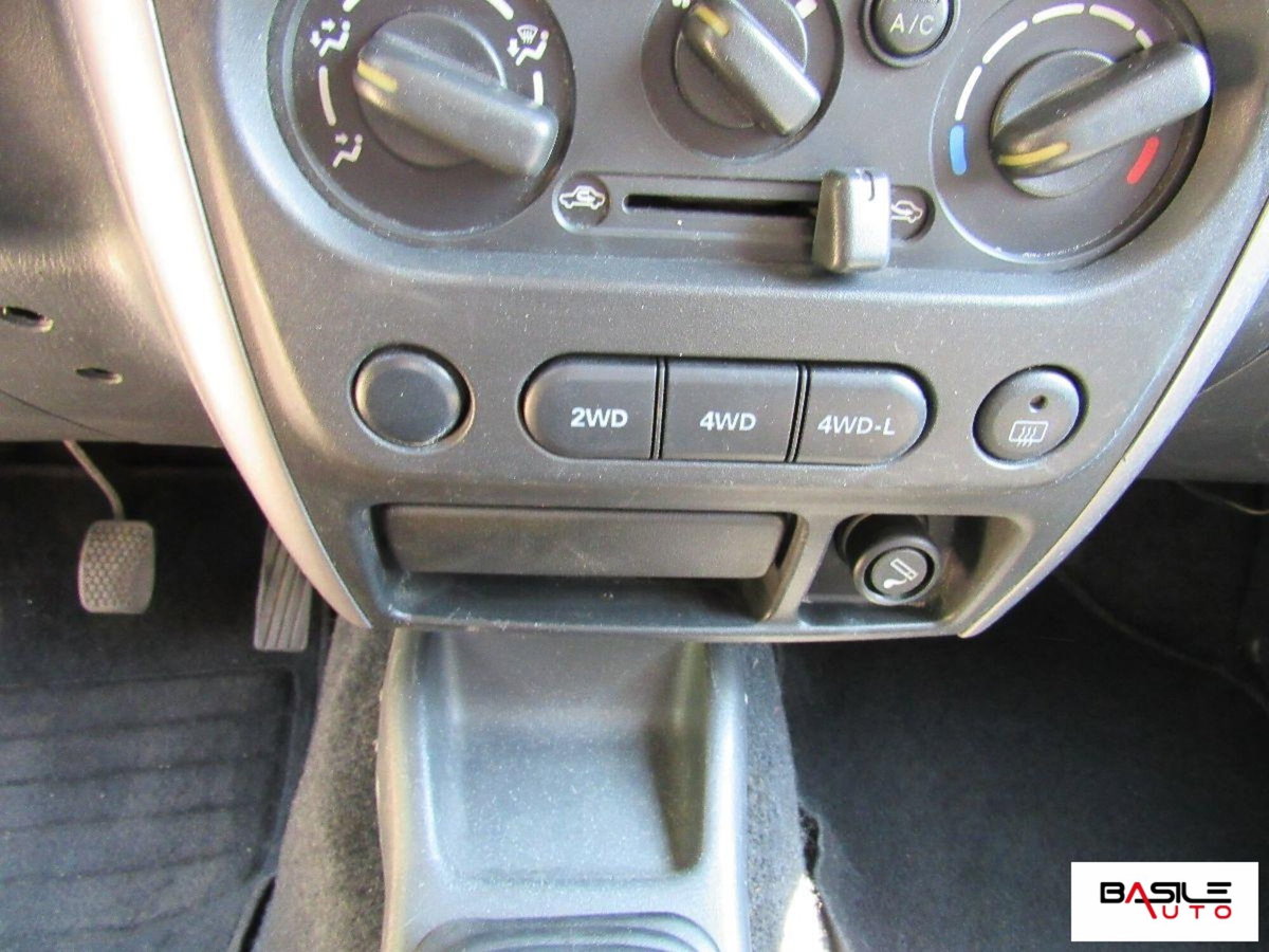 Suzuki Jimny 1.5 DDiS cat 4WD (12)