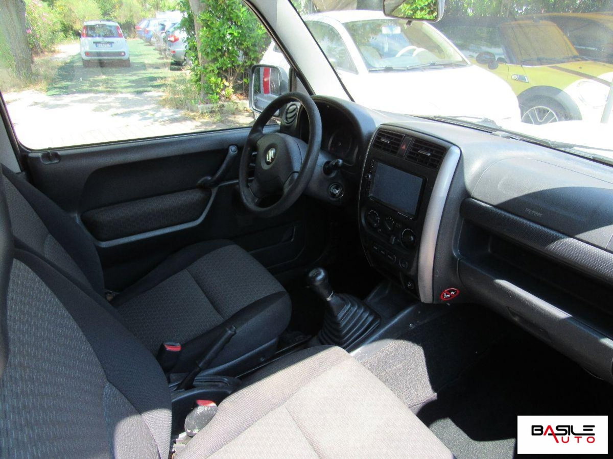 Suzuki Jimny 1.5 DDiS cat 4WD (7)