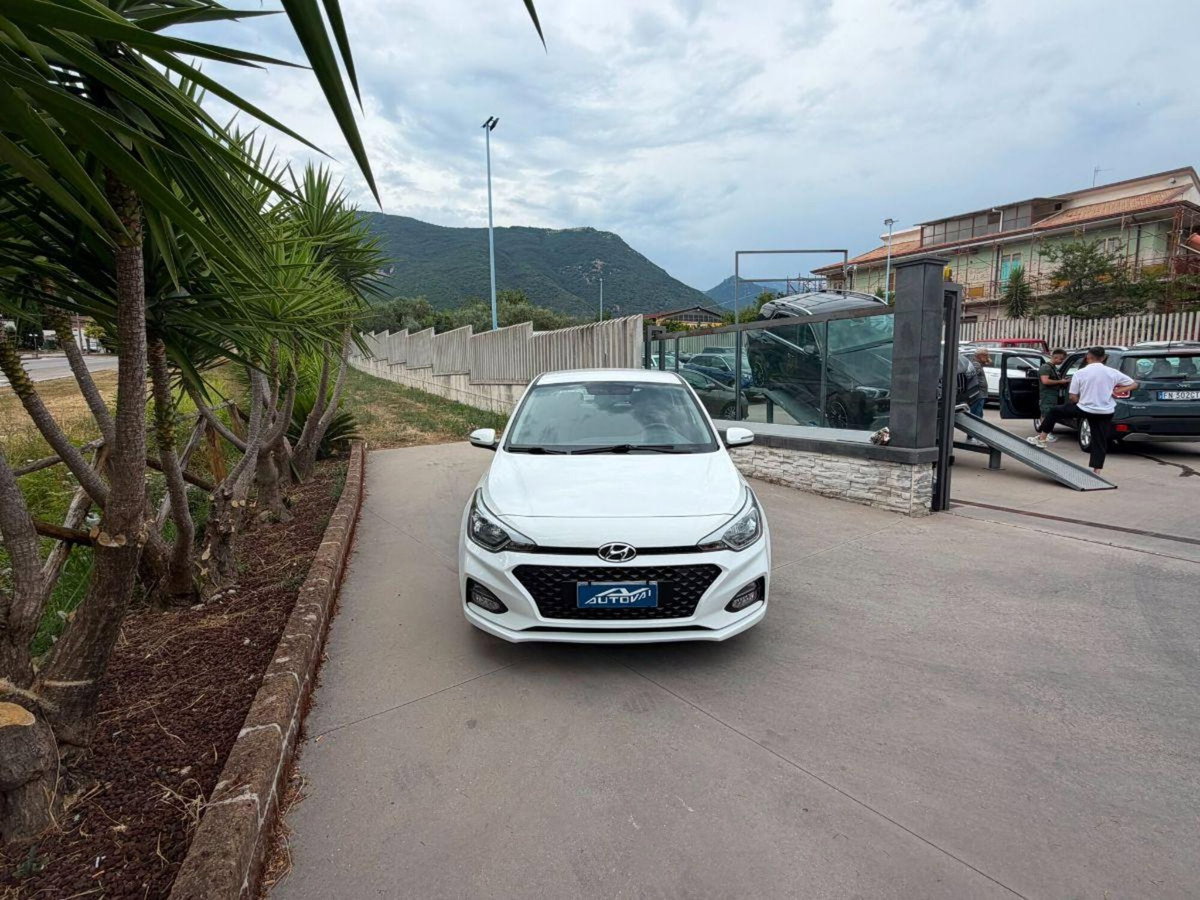 Hyundai i20 1.2 5 porte Connectline (2)