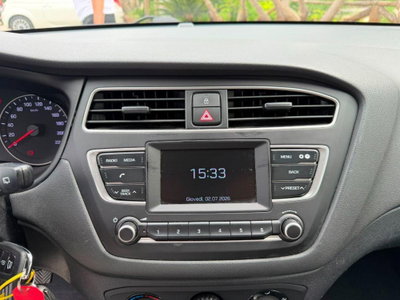 Hyundai i20 1.2 5 porte Connectline (12)