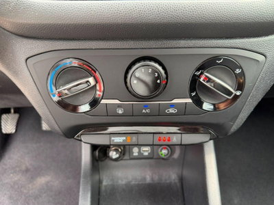 Hyundai i20 1.2 5 porte Connectline (13)