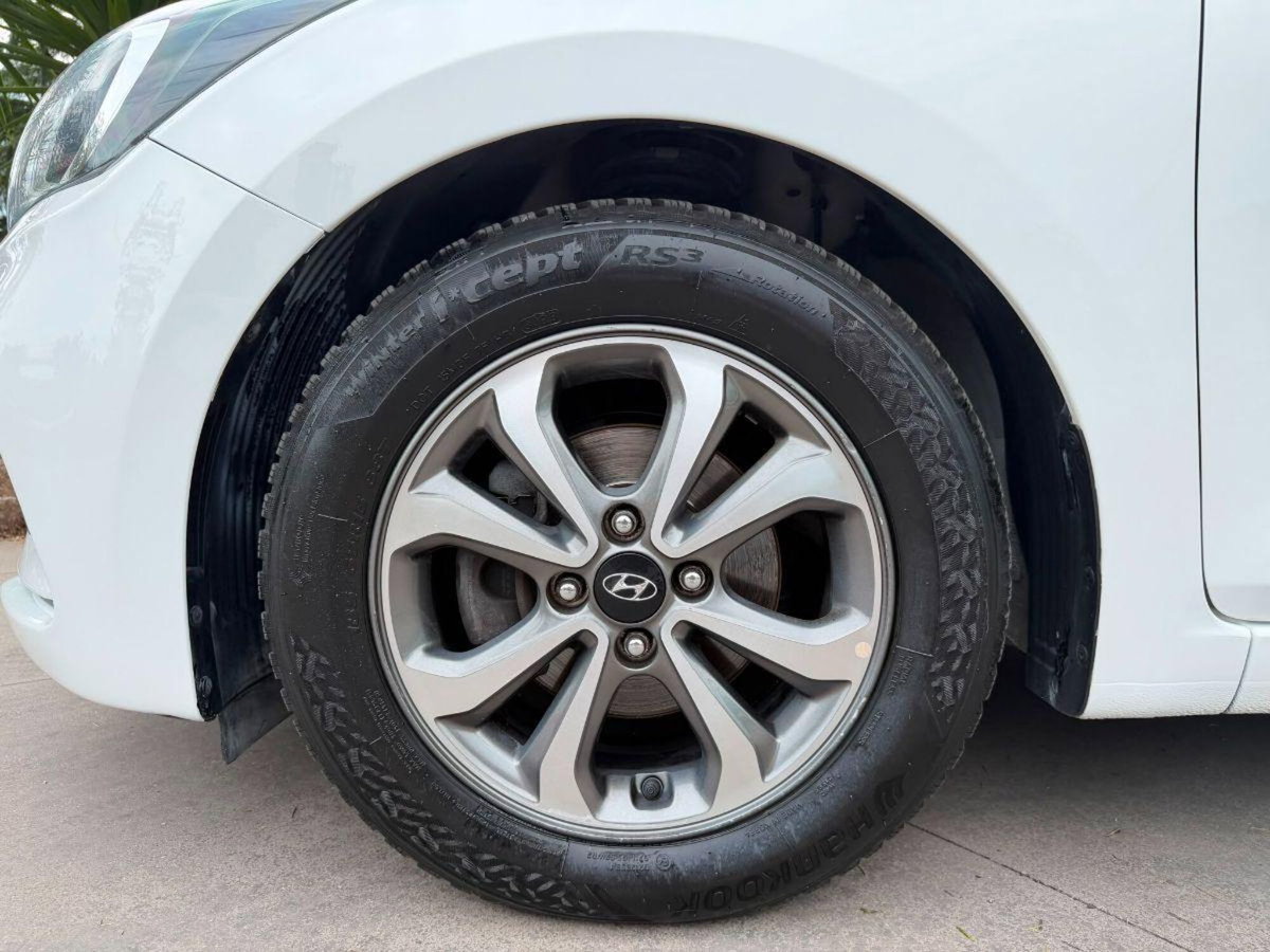 Hyundai i20 1.2 5 porte Connectline (5)