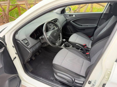 Hyundai i20 1.2 5 porte Connectline (6)