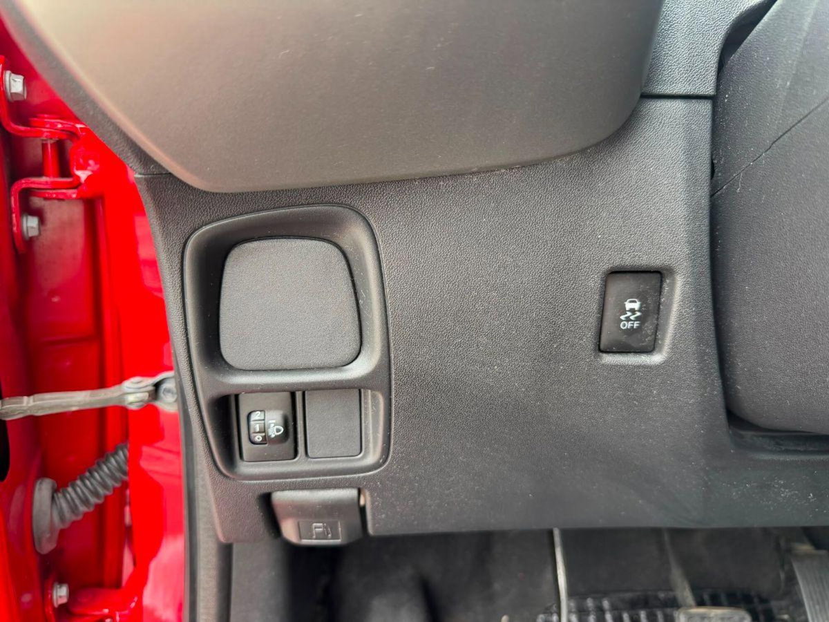 Citroen C1 Airscape C1 Airscape VTi 68 5 porte Shine (10)