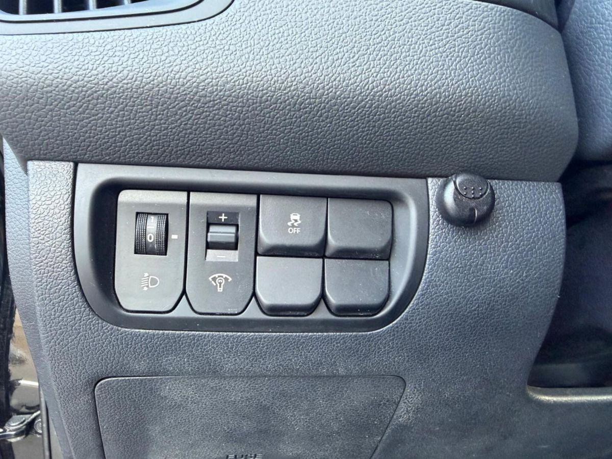 Kia Rio 1.2 CVVT 5p. Active (10)