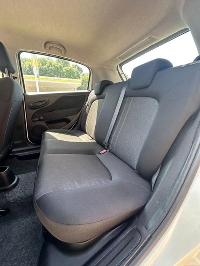 Fiat Punto 1.3 MJT II 75 CV 5 porte Street (16)