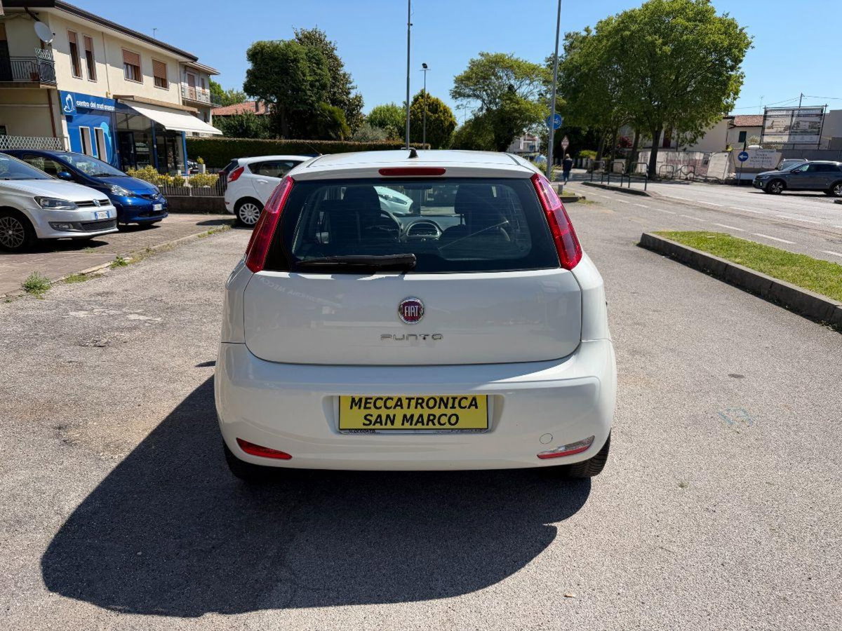 Fiat Punto 1.3 MJT II 75 CV 5 porte Street (5)