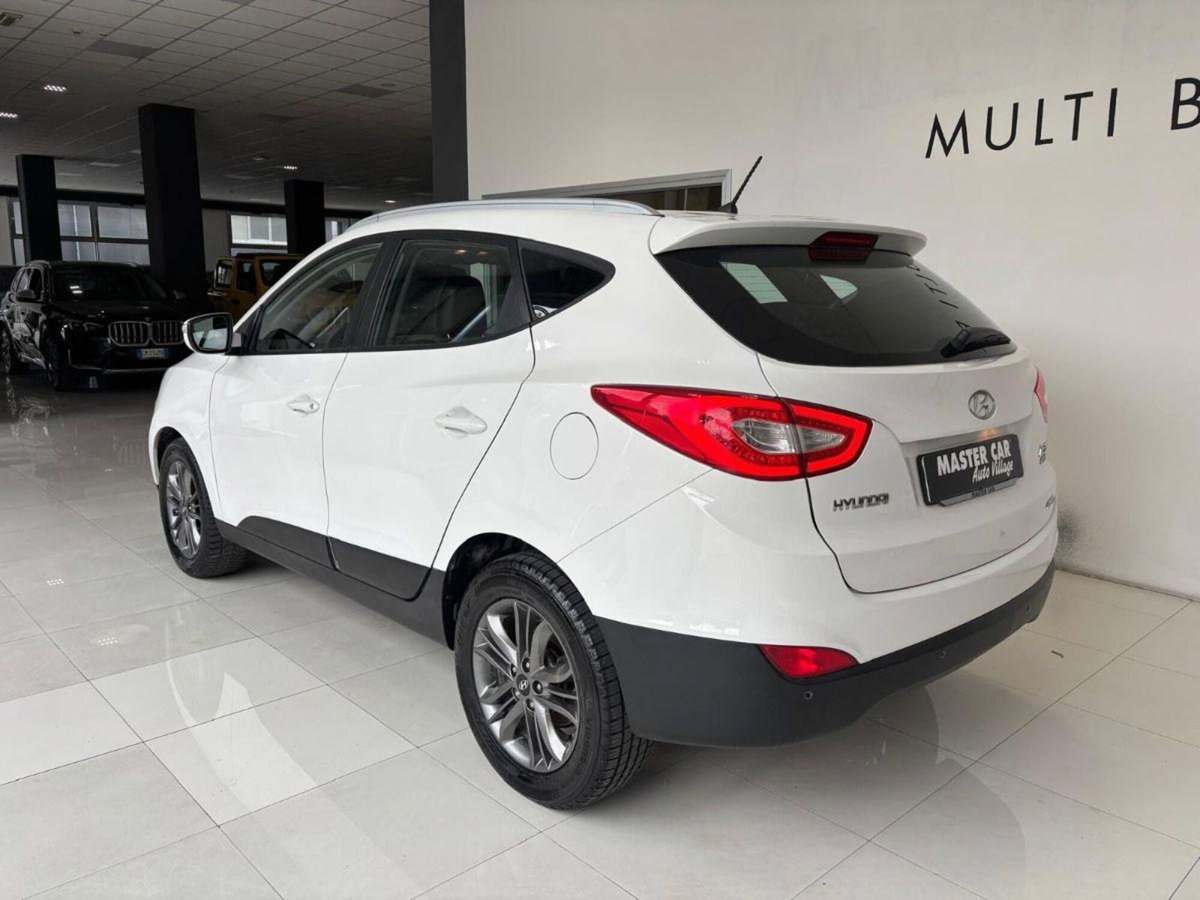 Hyundai ix35 2.0 CRDi 4WD Comfort (2)