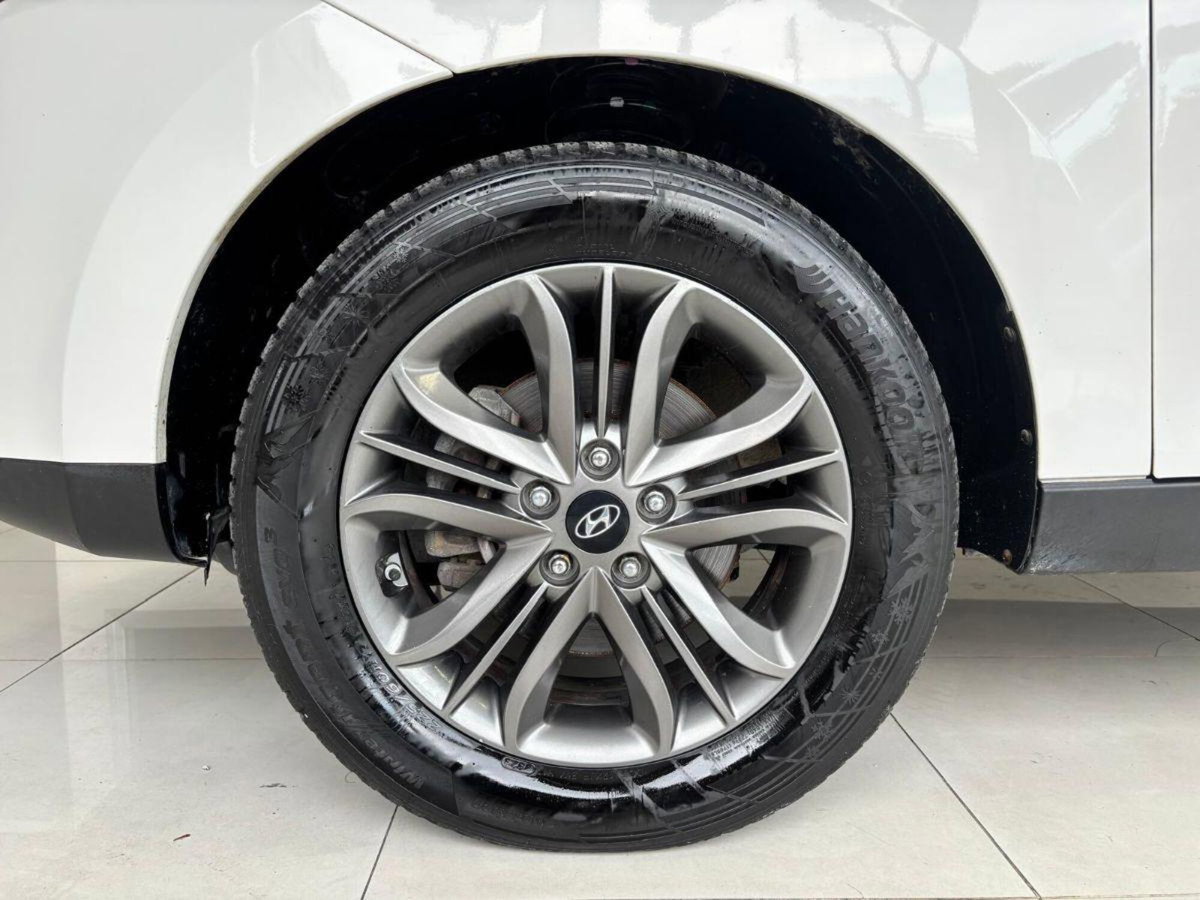 Hyundai ix35 2.0 CRDi 4WD Comfort (8)
