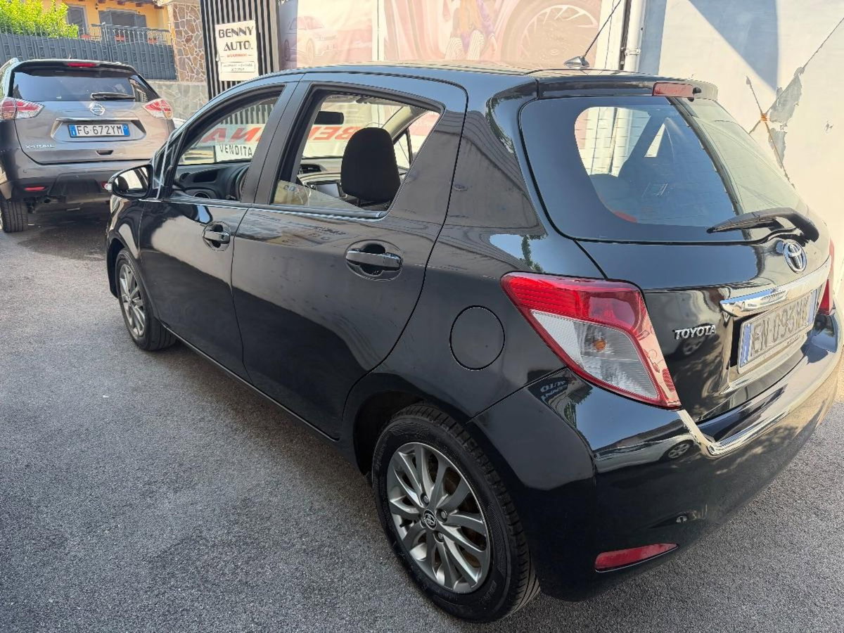 Toyota Yaris 16V cat 5 porte (4)