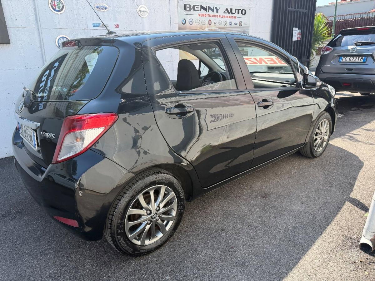 Toyota Yaris 16V cat 5 porte (5)