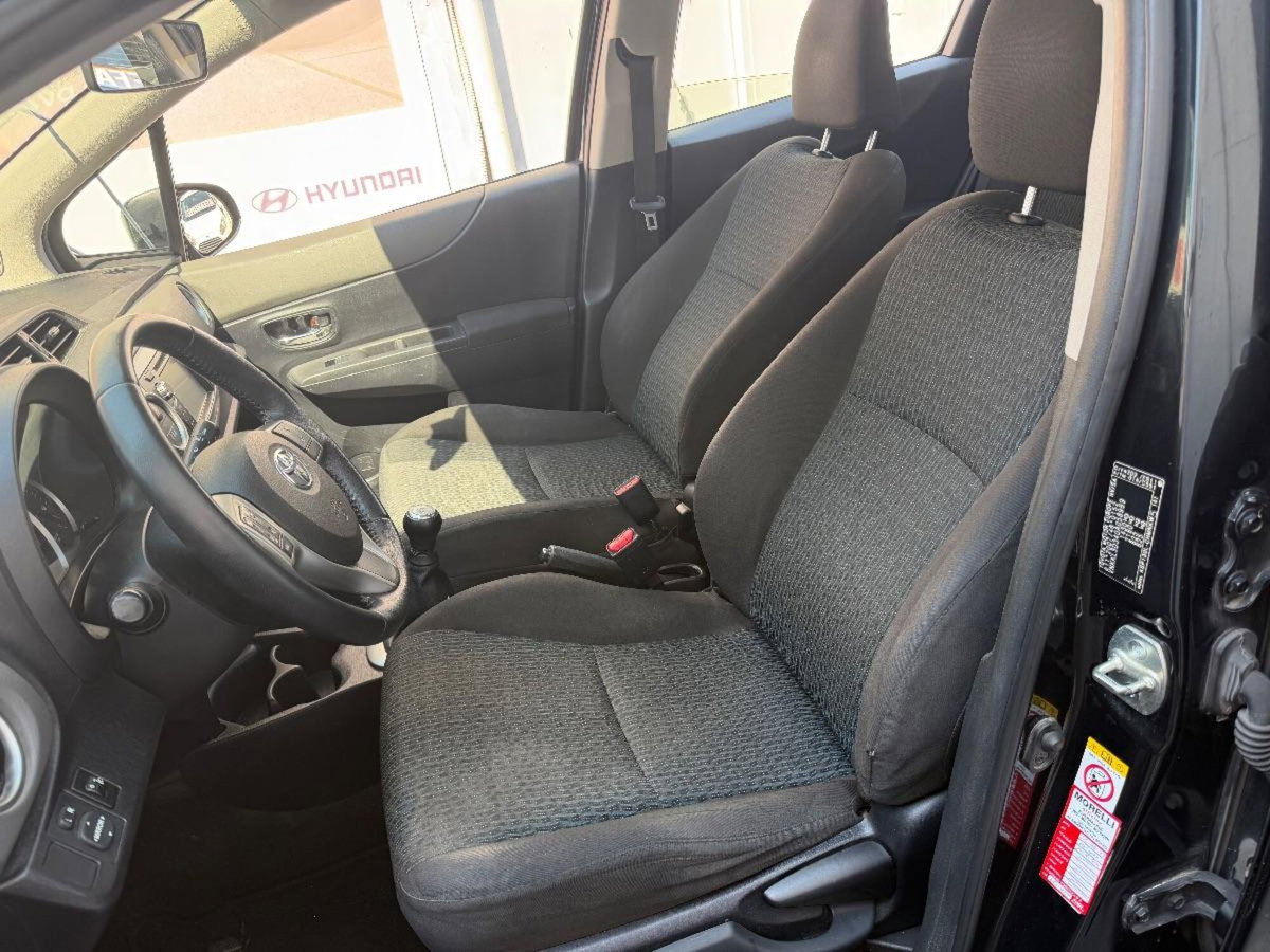 Toyota Yaris 16V cat 5 porte (8)