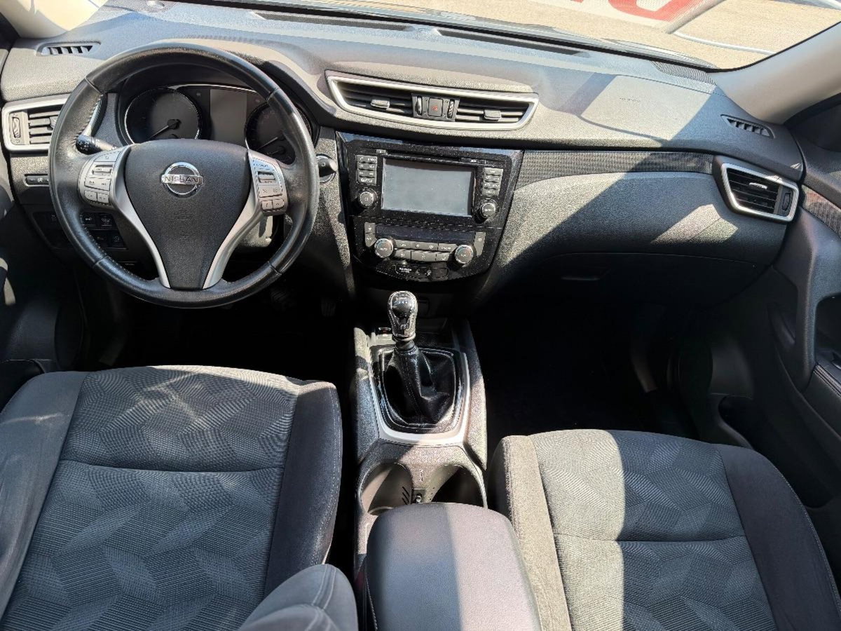 Nissan X-Trail 1.6 dCi 2WD Tekna (10)