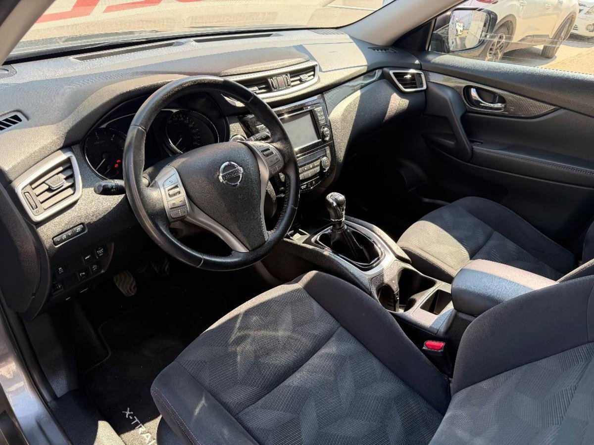 Nissan X-Trail 1.6 dCi 2WD Tekna (12)