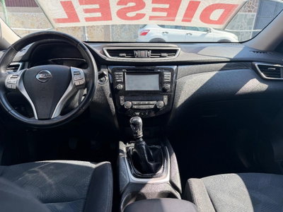 Nissan X-Trail 1.6 dCi 2WD Tekna (9)