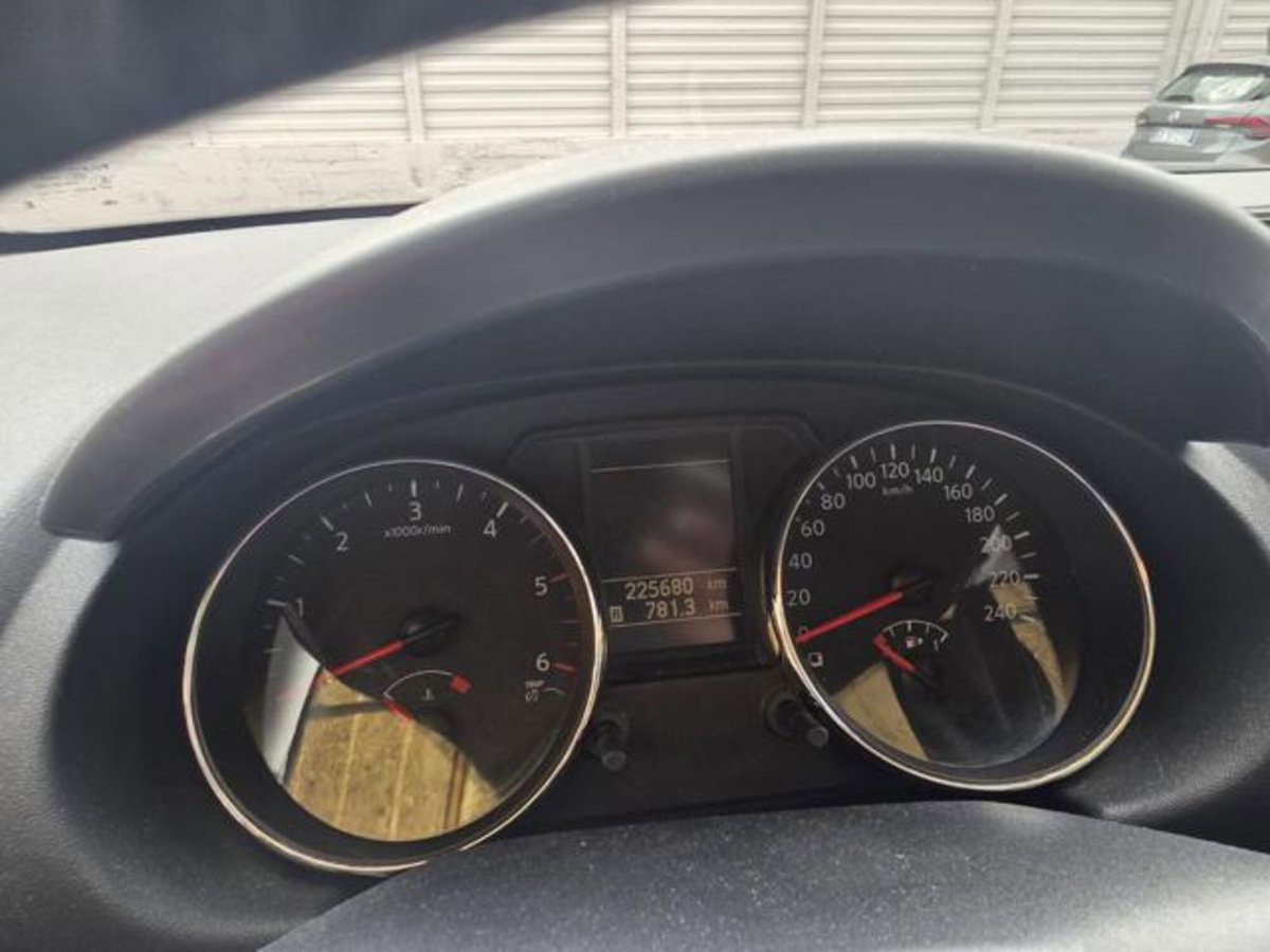 Nissan Qashqai 1.5 dCi DPF Tekna (9)