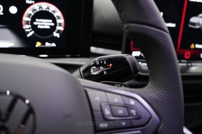 Volkswagen T-Roc 1.5 tsi R-Line dsg (19)