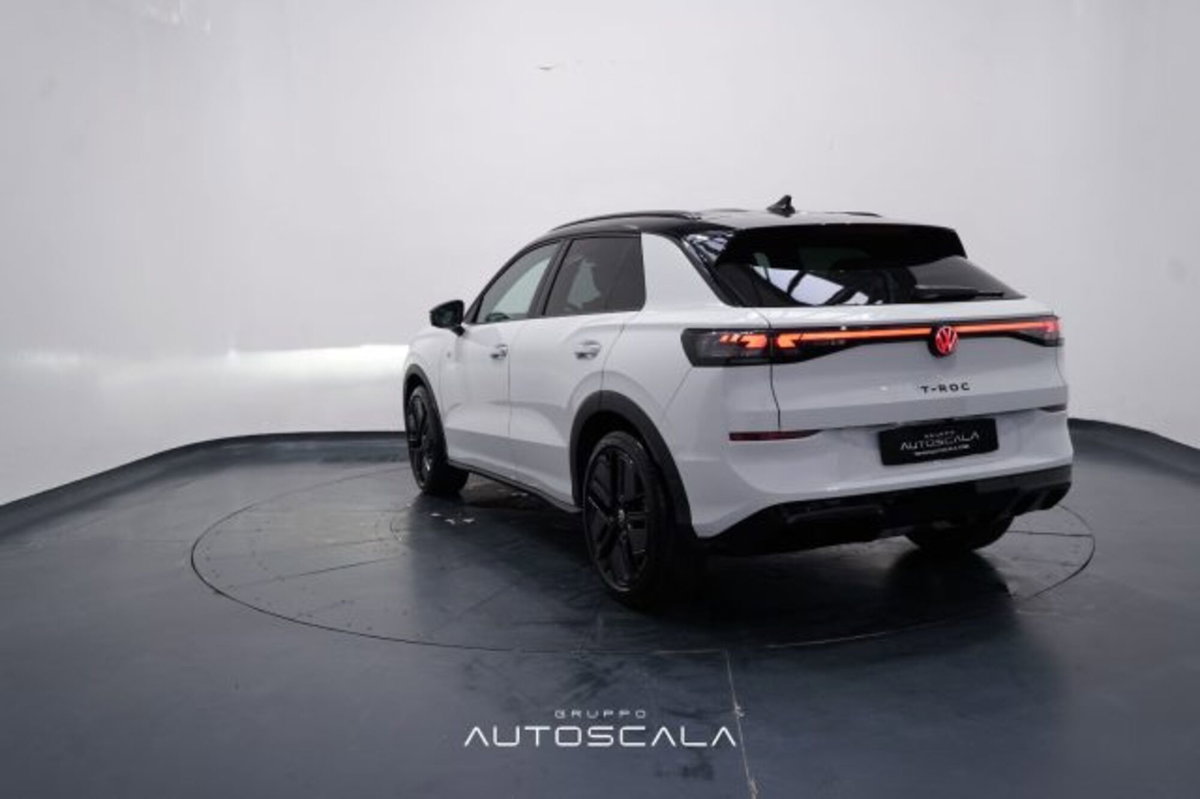 Volkswagen T-Roc 1.5 tsi R-Line dsg (4)