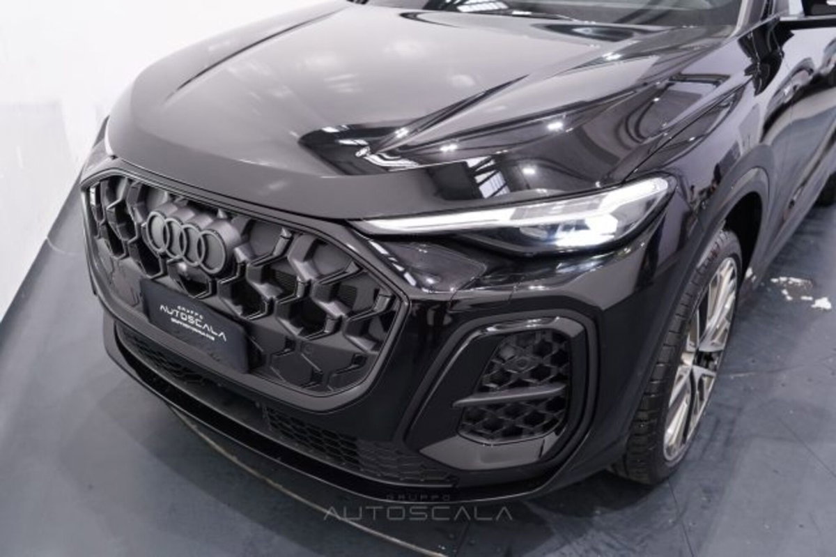 Audi Q5 2.0 tdi mhev+ S line edition quattro 204cv s-tronic (18)