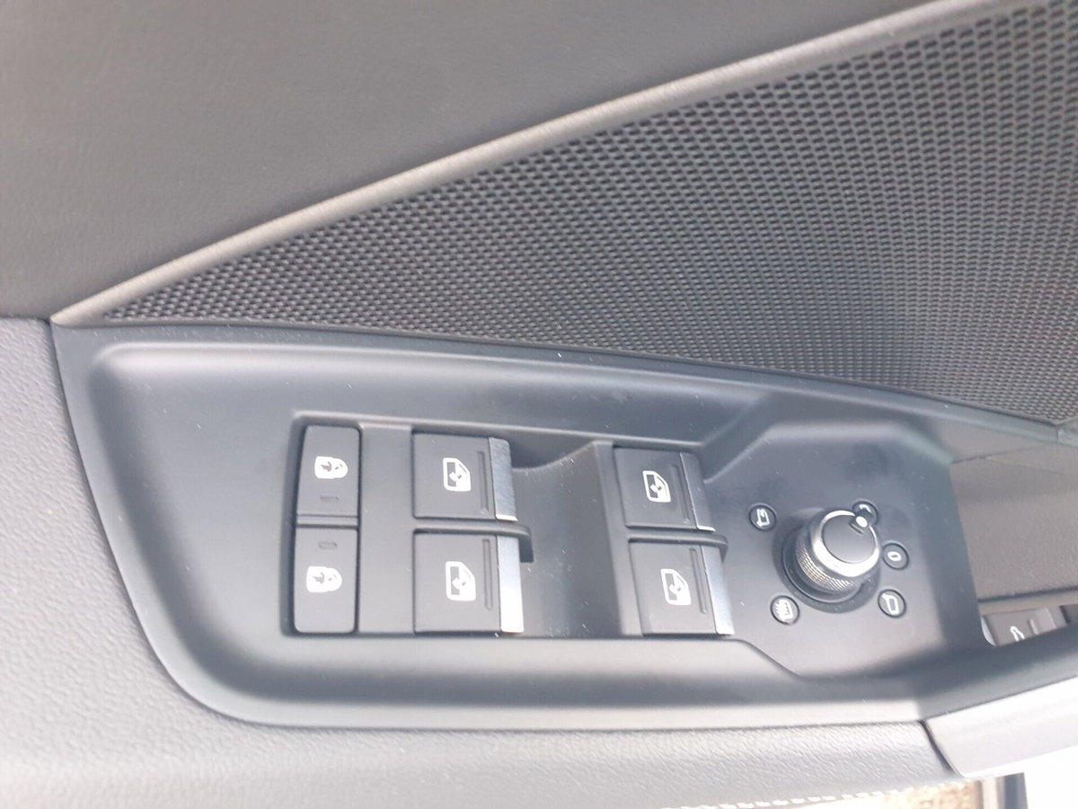 Audi A3 Sportback 35 TFSI S tronic S line edition (19)