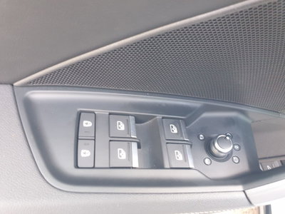 Audi A3 Sportback 35 TFSI S tronic S line edition (19)