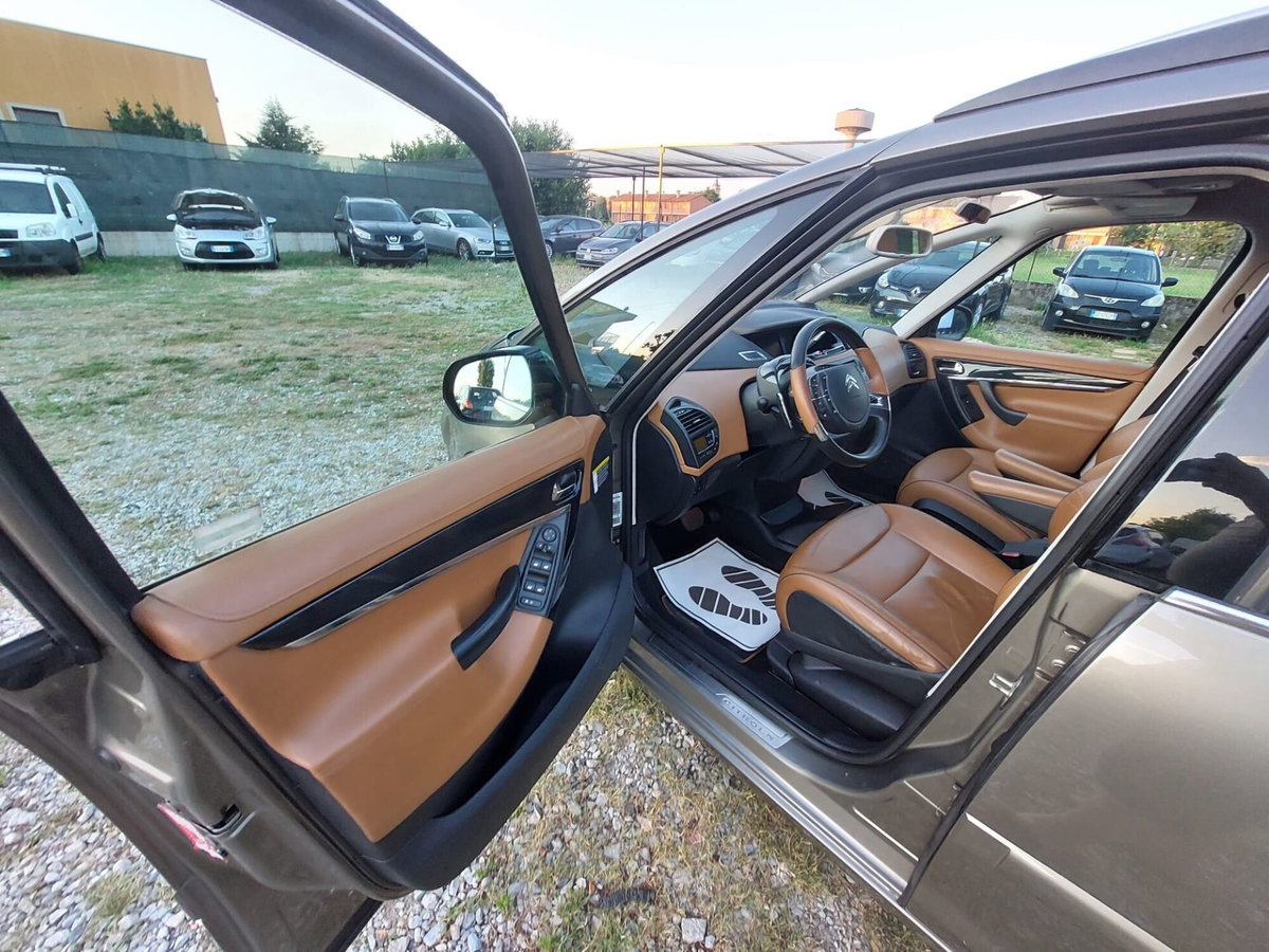 Citroen C4 Gran Picasso 1.6 HDi 110 FAP CMP6 Exclusive (9)