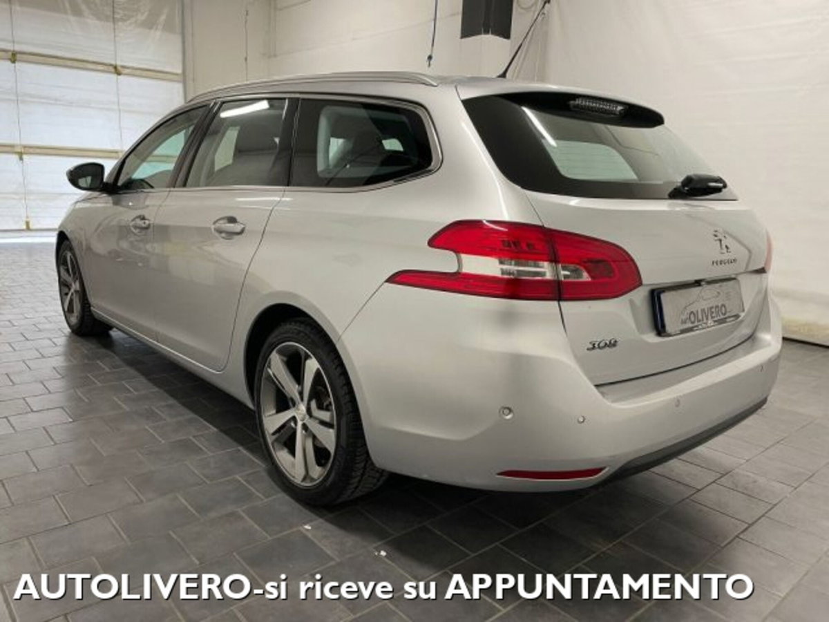 Peugeot 308 SW 1.2 puretech t Allure s&s 130cv (3)