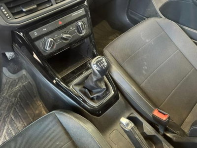 Volkswagen T-Cross 1.0 TSI Style BMT (17)
