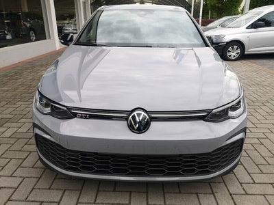 Volkswagen Golf 2.0 TSI GTI DSG (4)