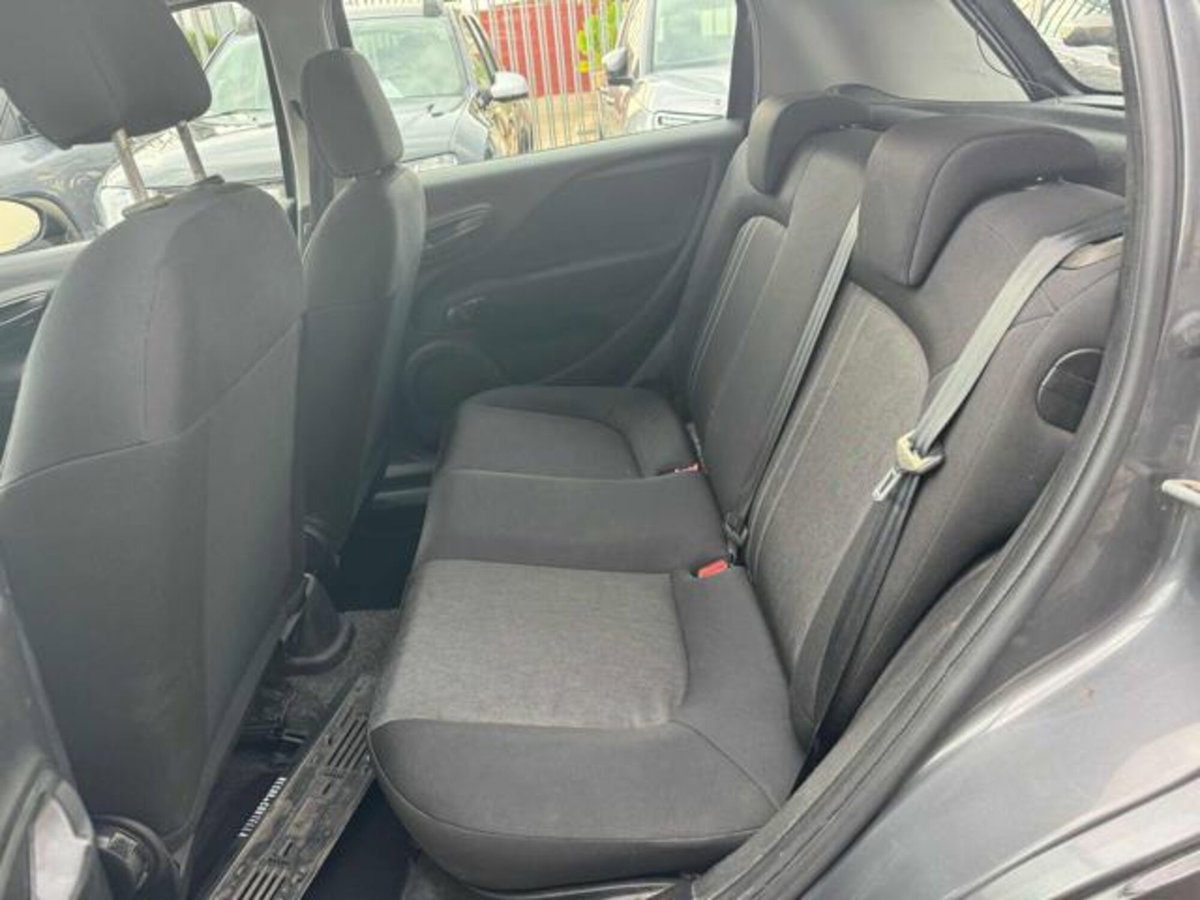 Fiat Grande Punto 1.4 GPL 5 porte Actual (16)