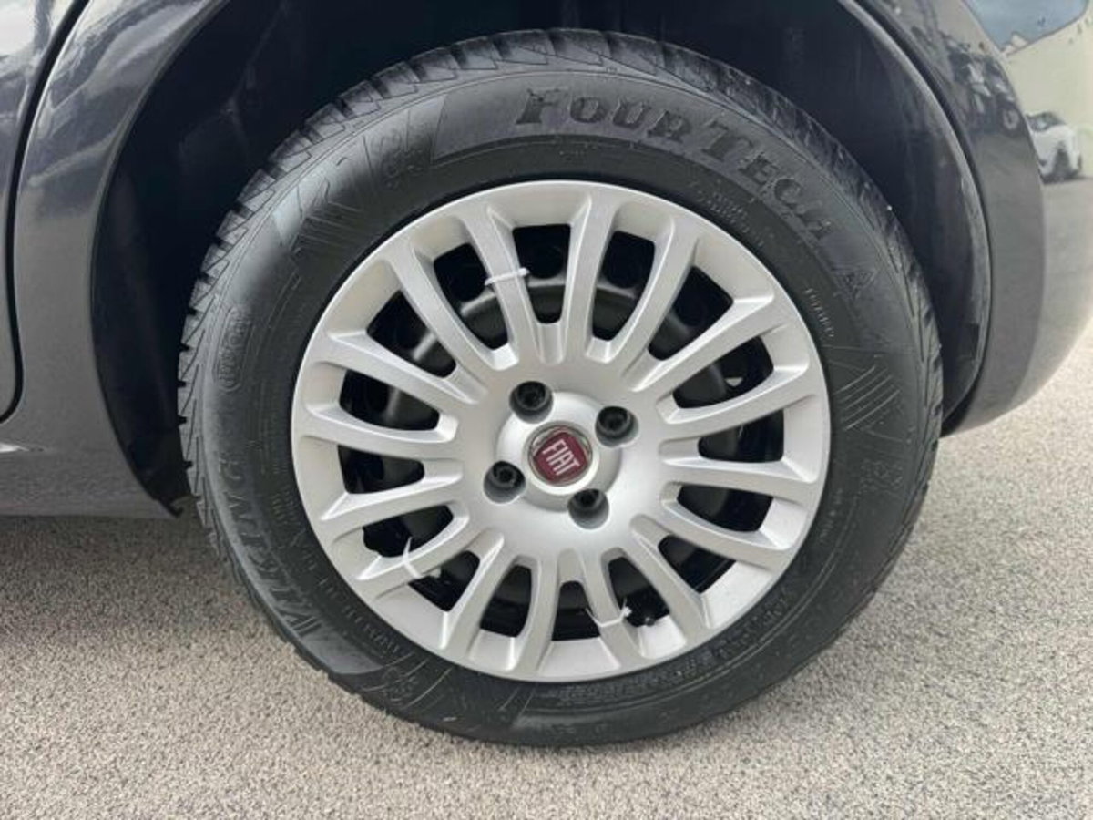 Fiat Grande Punto 1.4 GPL 5 porte Actual (18)